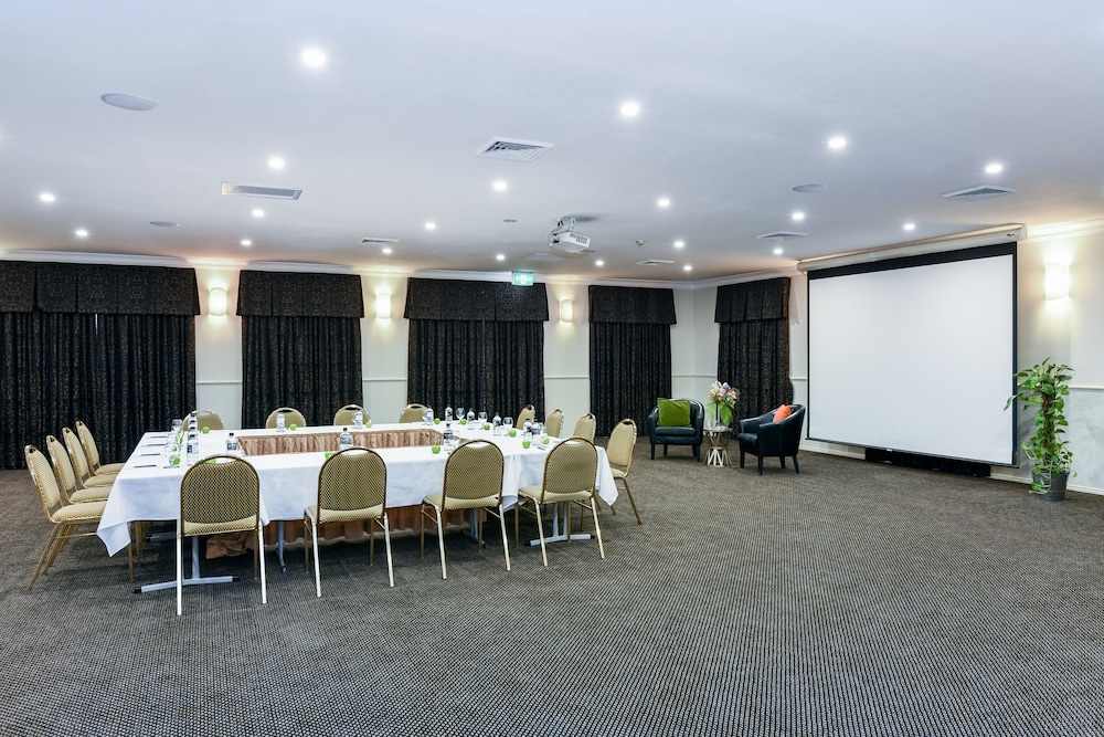 Rydges Armidale 42/50