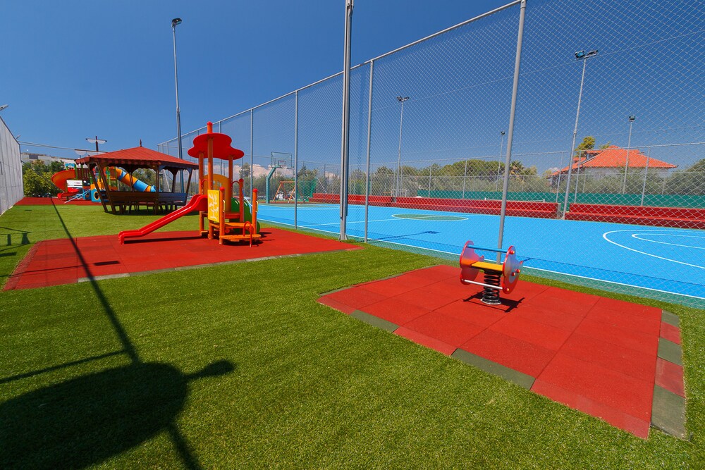 Elite City Resort 48/60