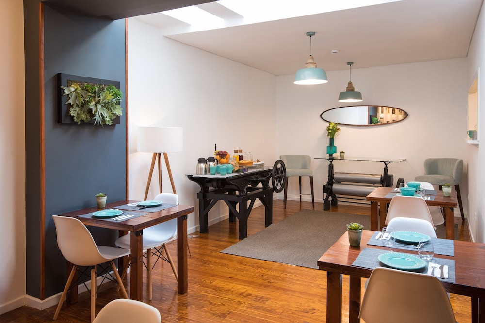 Bica Flh Suites 43/52