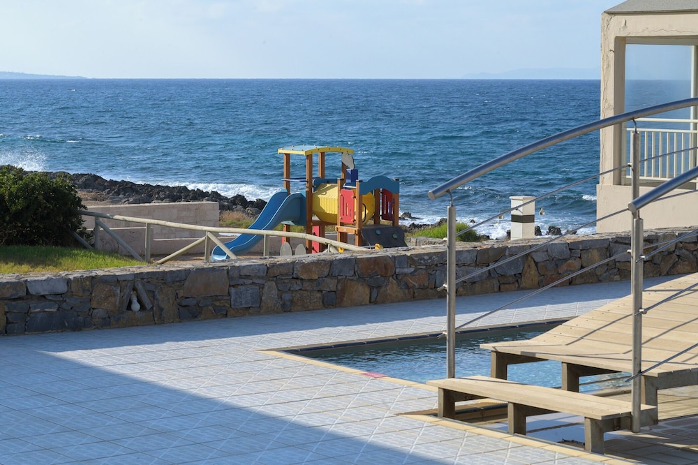 Castello Village Resort 57/65