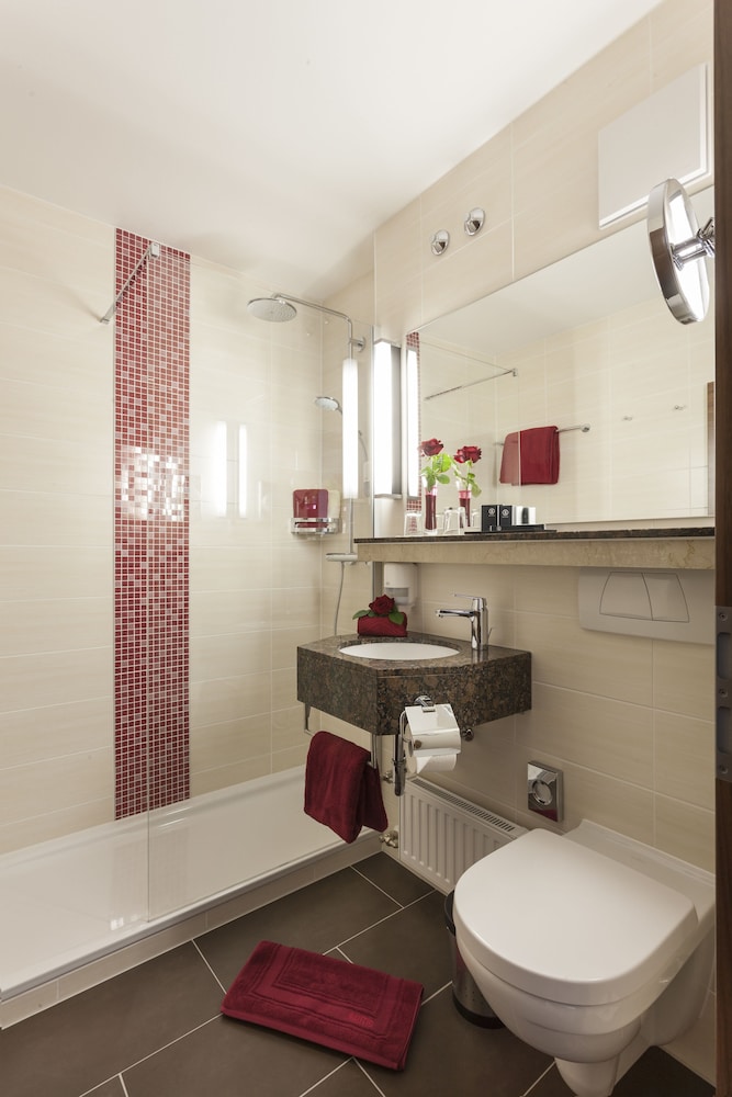 Best Hotel Zeller 63/64