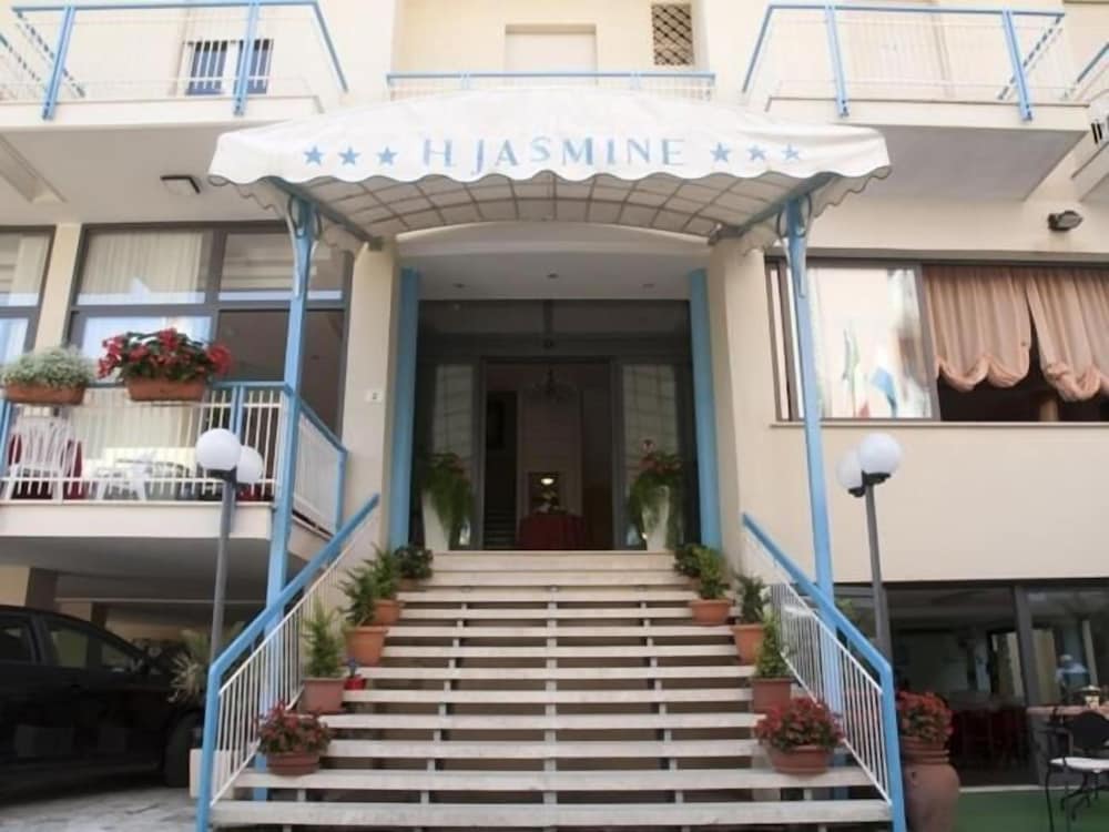 Hotel Jasmine 5/25