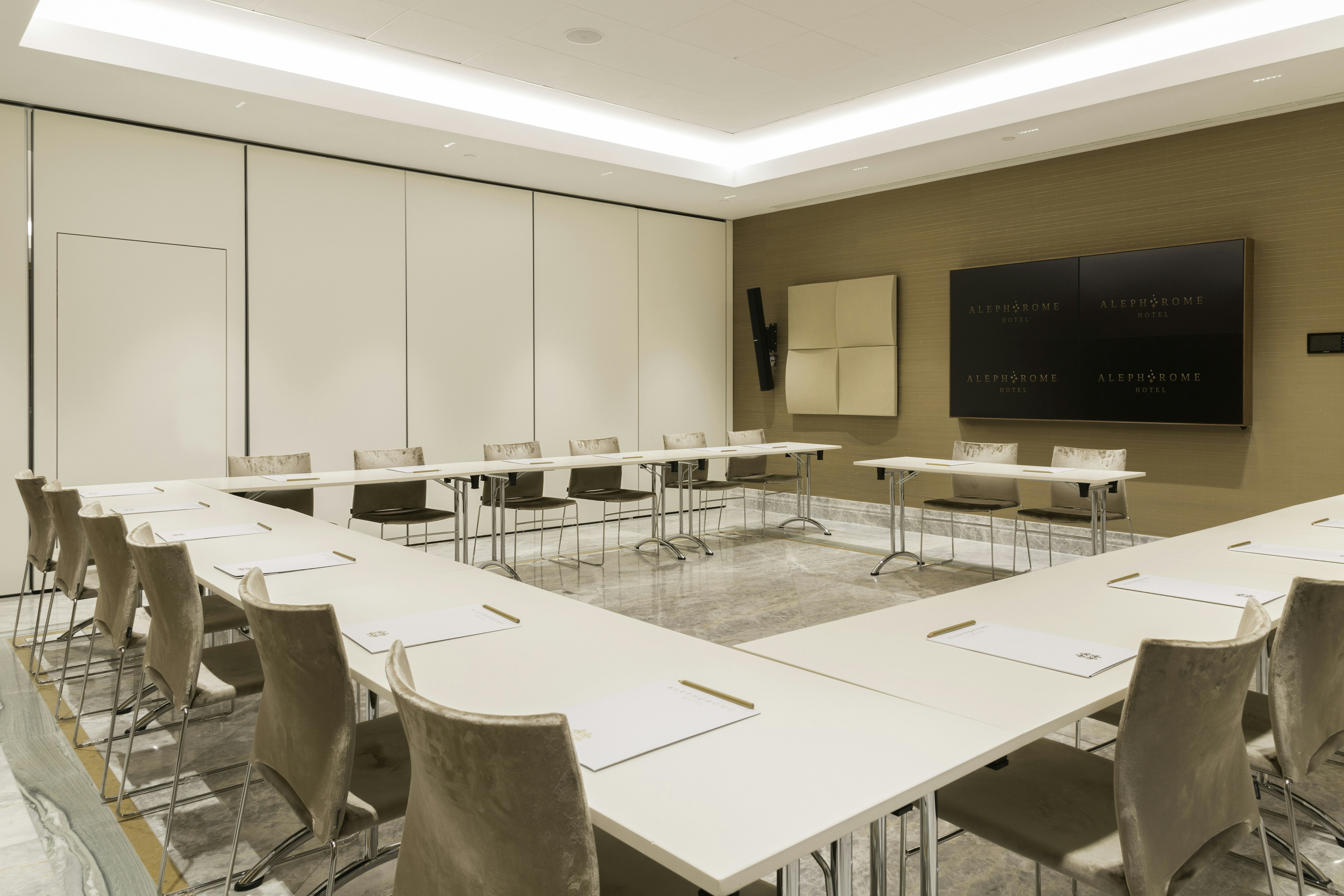 Aleph Rome Hotel Curio Collection by Hilton 52/63