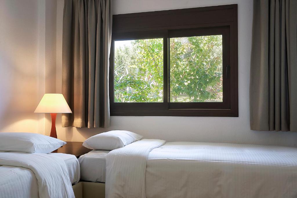 Glavas Inn 19/50