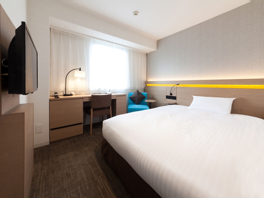 Semi Double Room