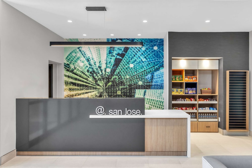 La Quinta Inn & Suites by Wyndham San Jose Silicon Valley 5/50