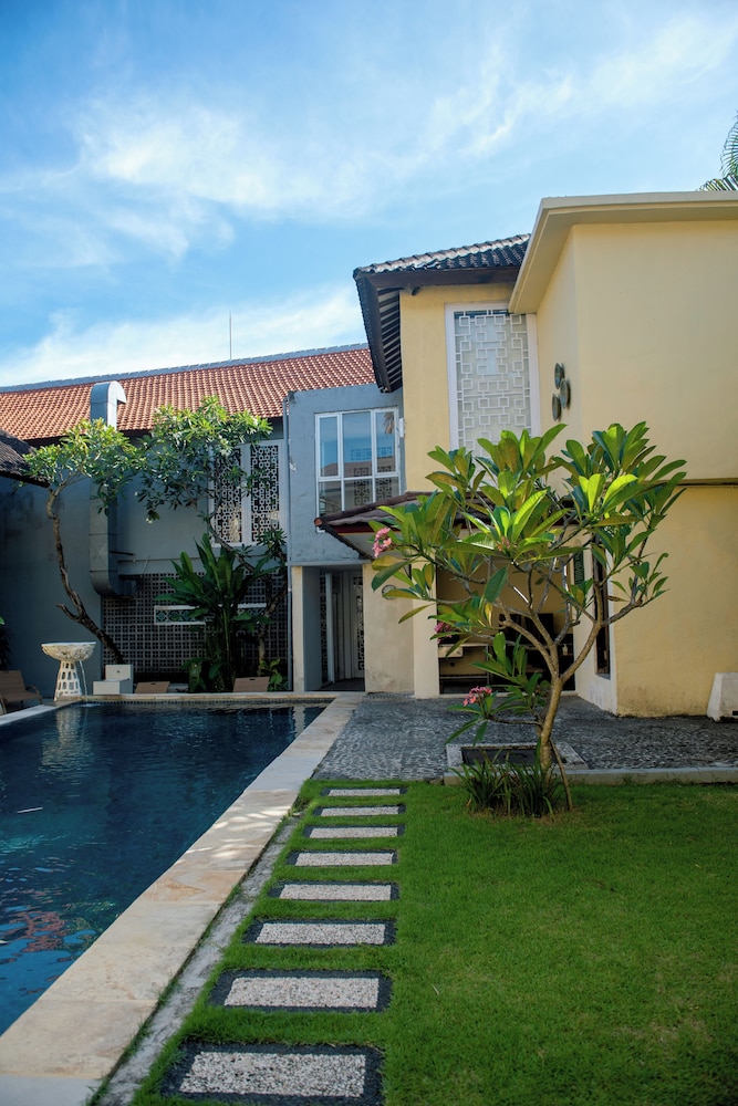 ABIAN BIU MANSION 33/50