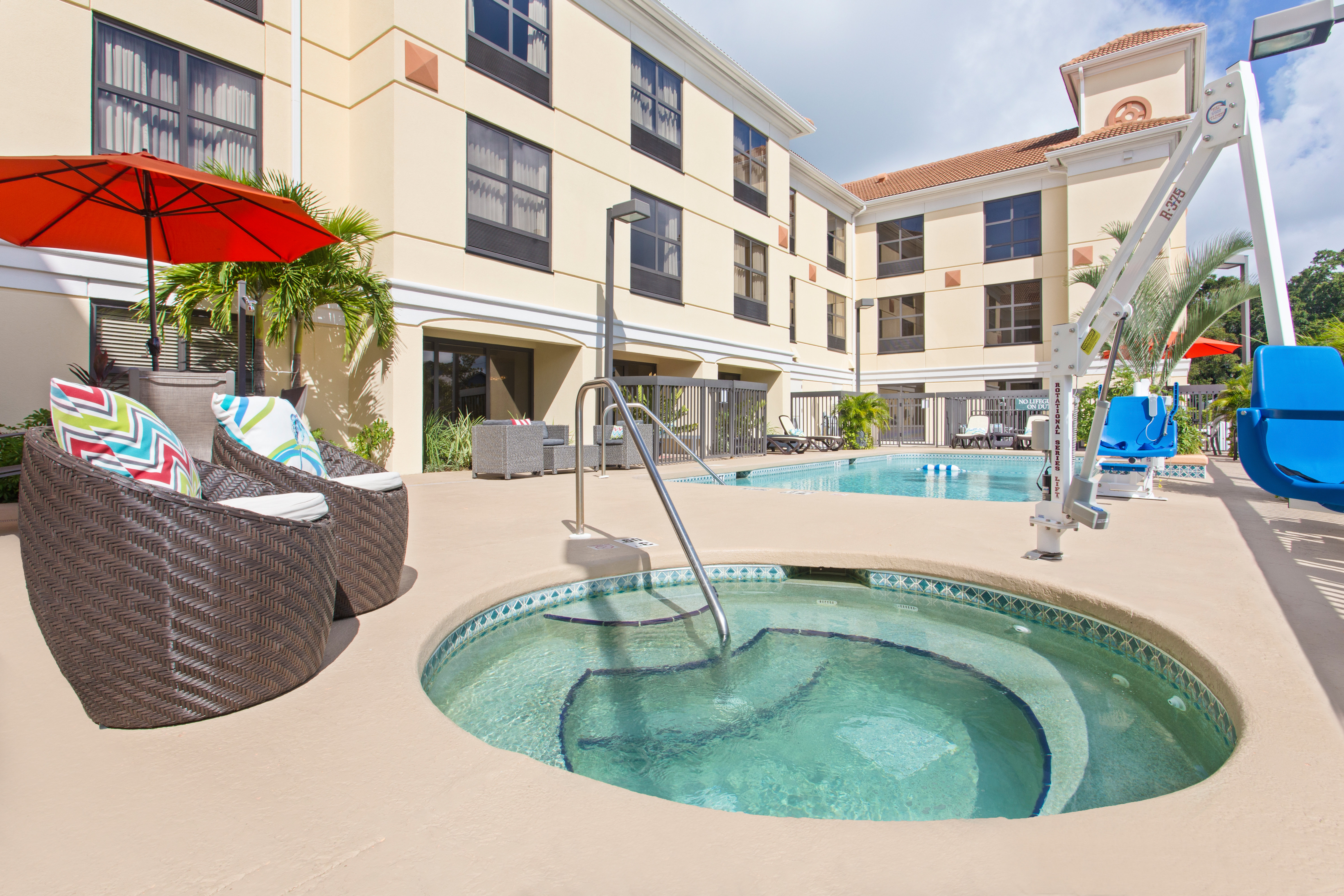 Holiday Inn Express Hotel & Suites Clearwater North/Dunedin 41/42