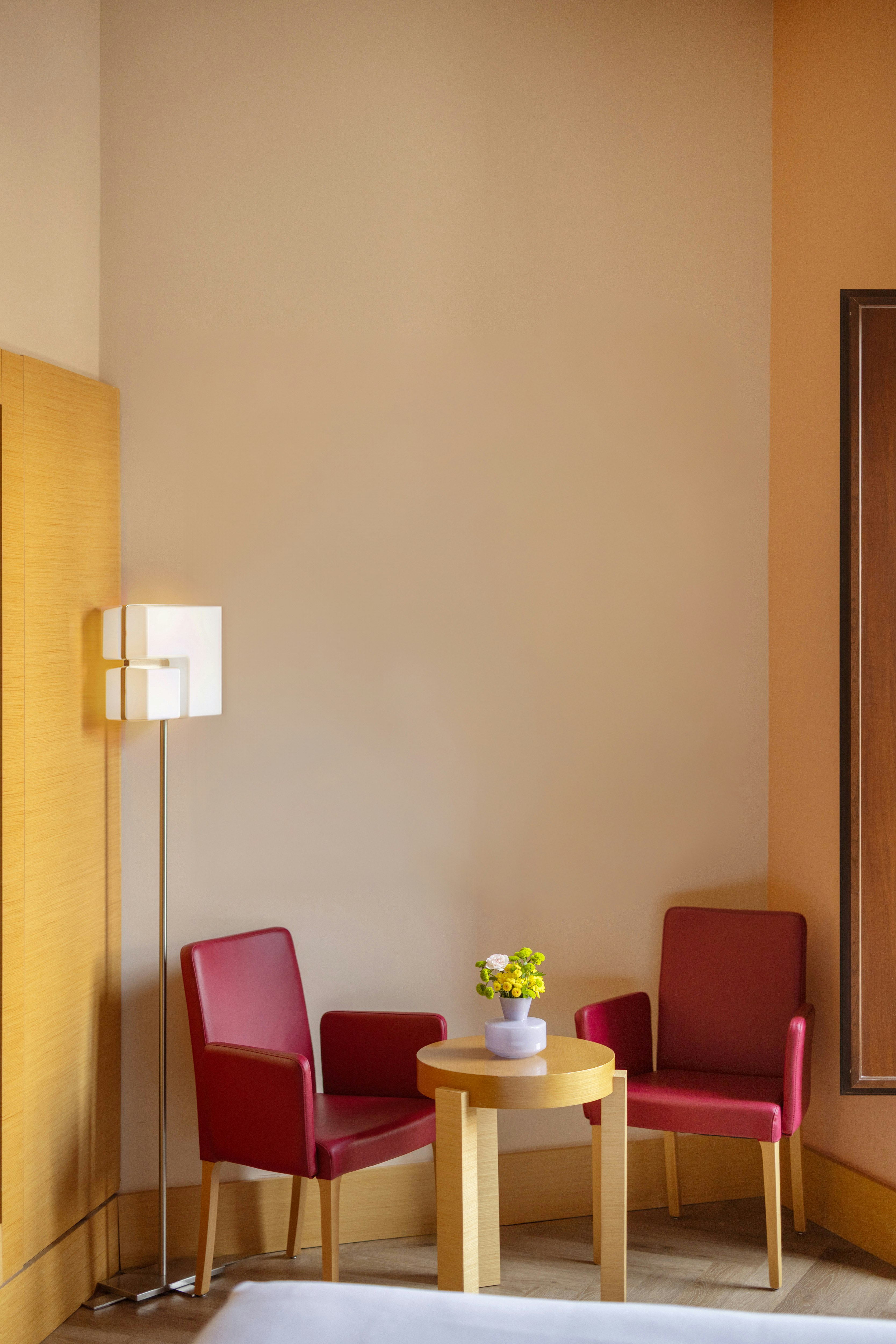 Unahotels Napoli 43/76