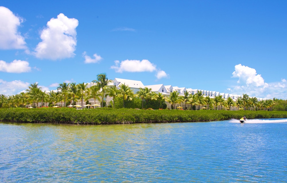Parrot Key Hotel & Villas 65/70