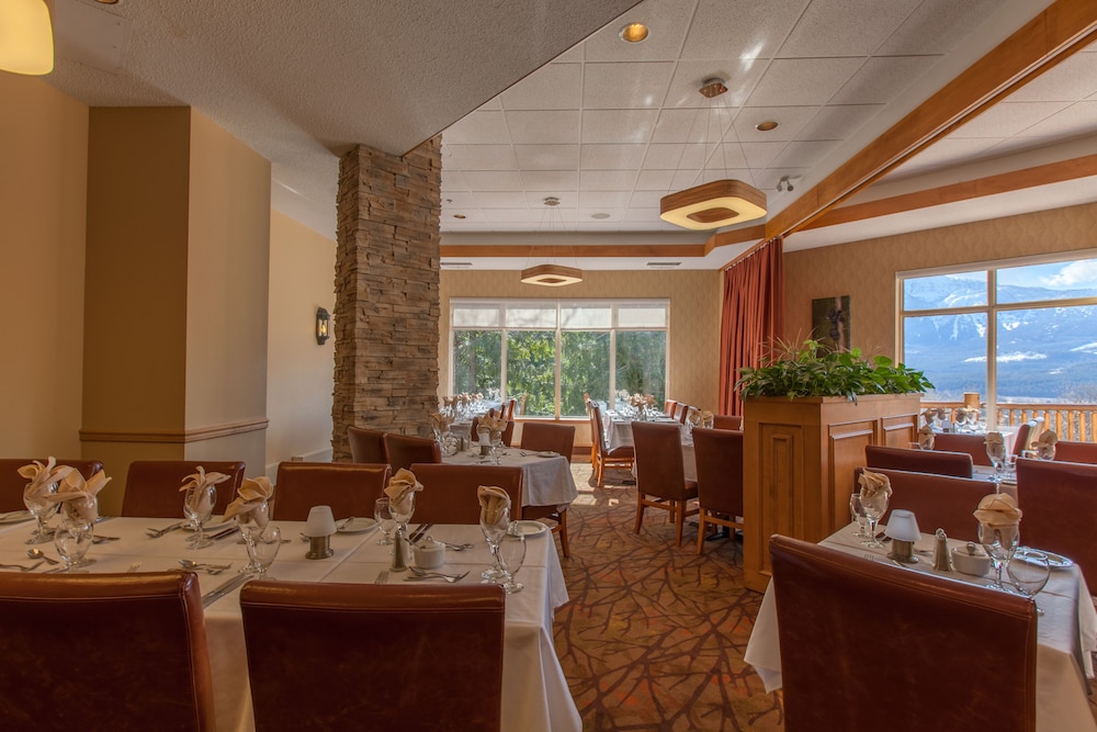 Coast Hillcrest Hotel 30/49