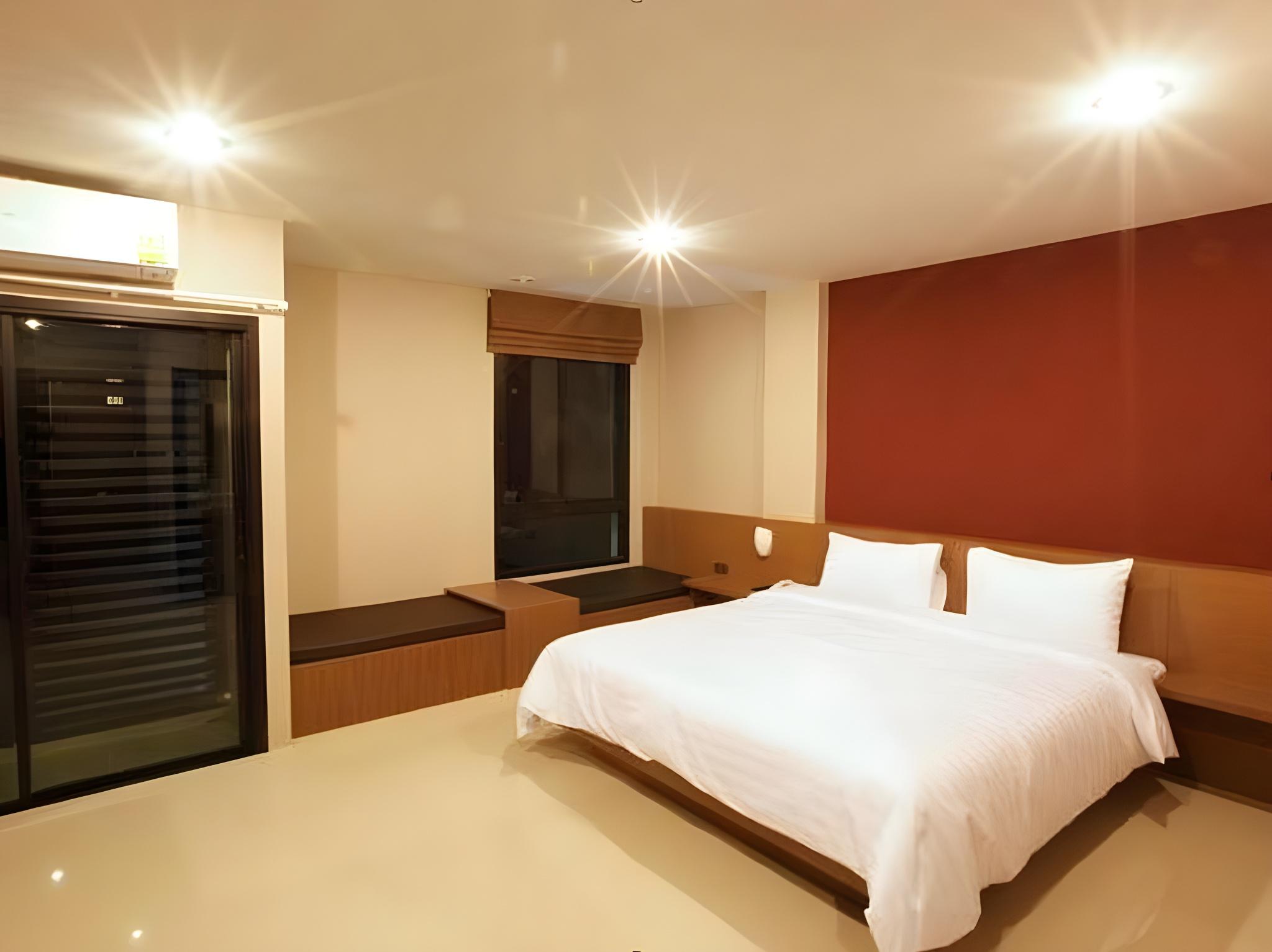 The Plubpla Serviced Apartment 13/42