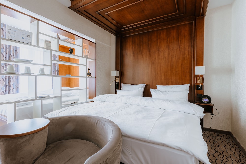 KING's HOTEL CityStay 39/84
