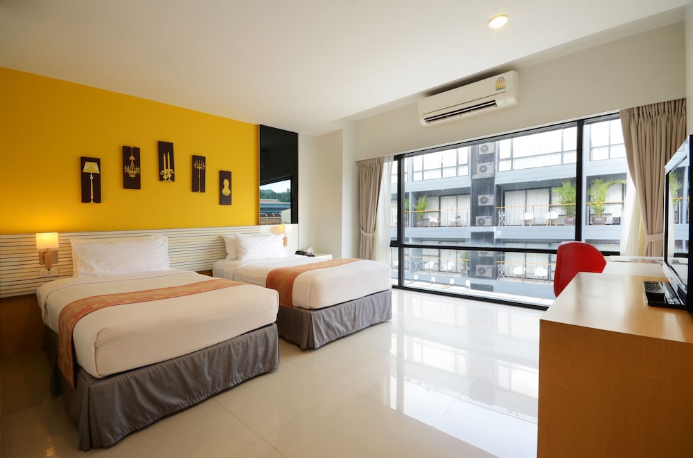 The Lantern Resorts Patong Phuket 23/71