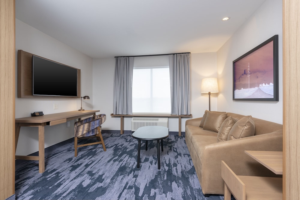 Fairfield Inn And Suites Fair Oaks Farms 36/56