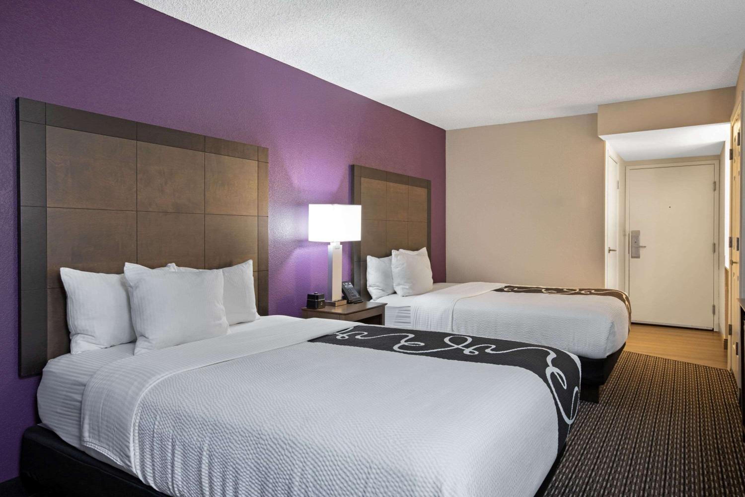غرفة ديلوكس بسريرين كوين، La Quinta Inn & Suites by Wyndham Rancho Cordova Sacramento 7/9