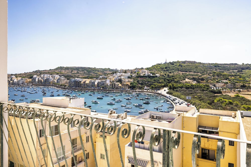 Xemxija Bay Hotel (ex Porto Azzurro) 61/66