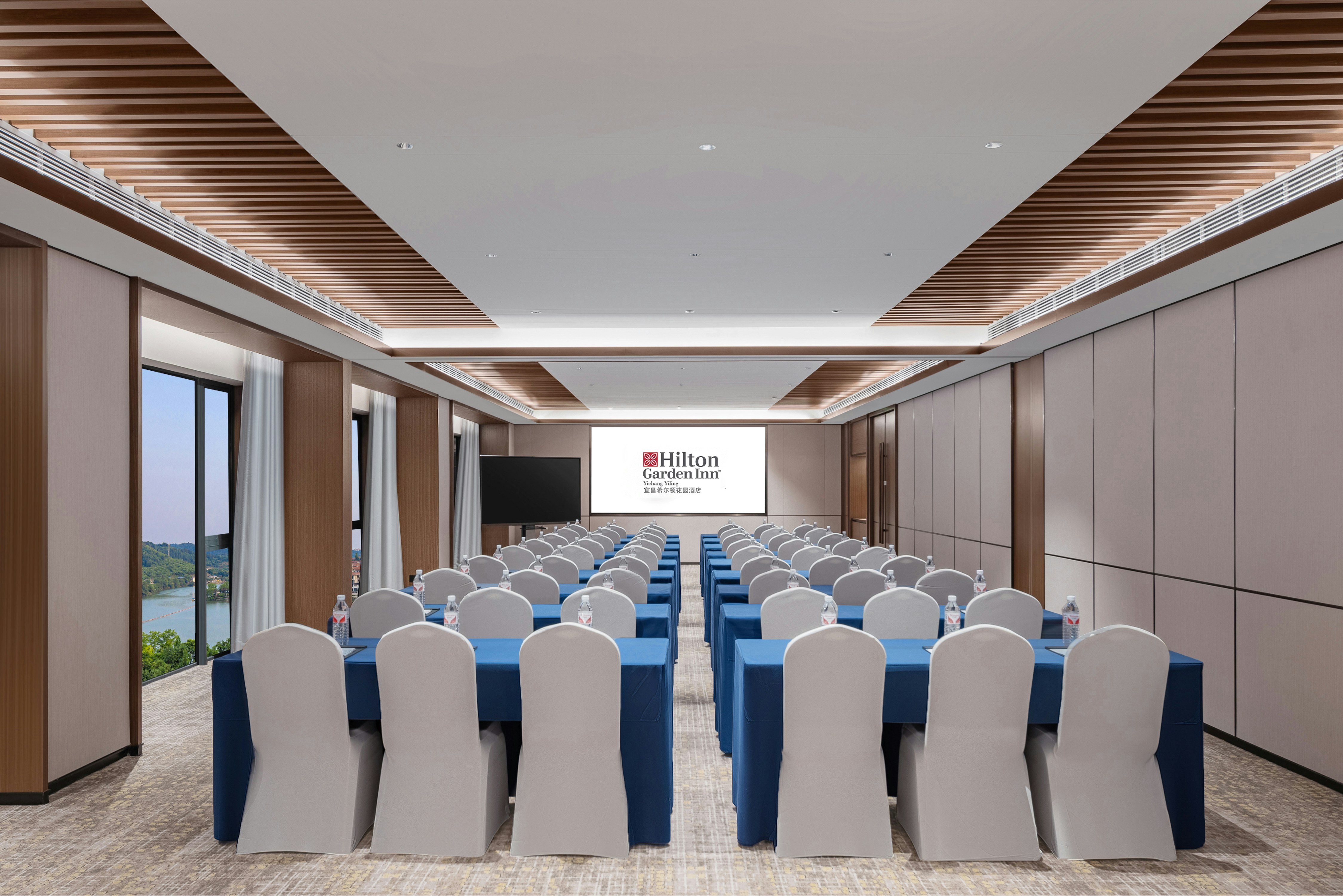 Hilton Garden Inn Yichang Yiling 36/41