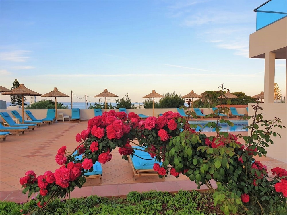 Saradari Beach Hotel 39/50