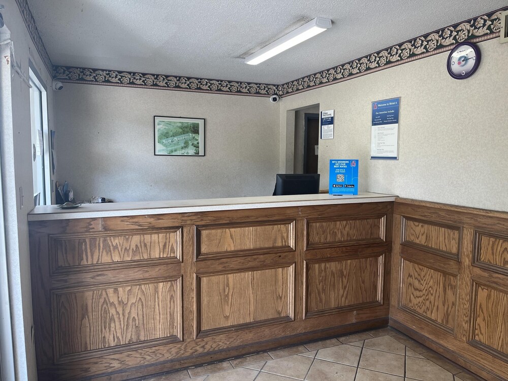 Motel6 Mccomb Ms 15/56