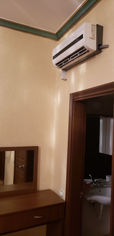 Istanbul Irish Hotel 37/40