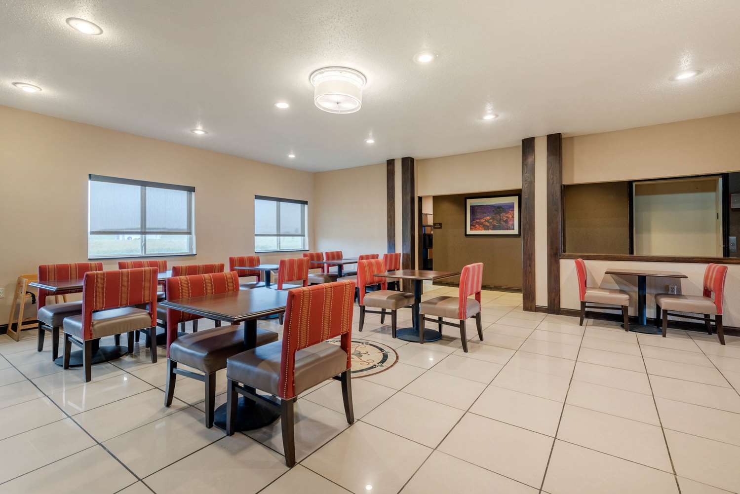 Comfort Inn Warren I-69 22/30
