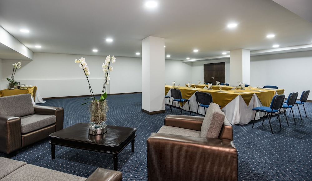 Hotel Egina Medellin 30/49