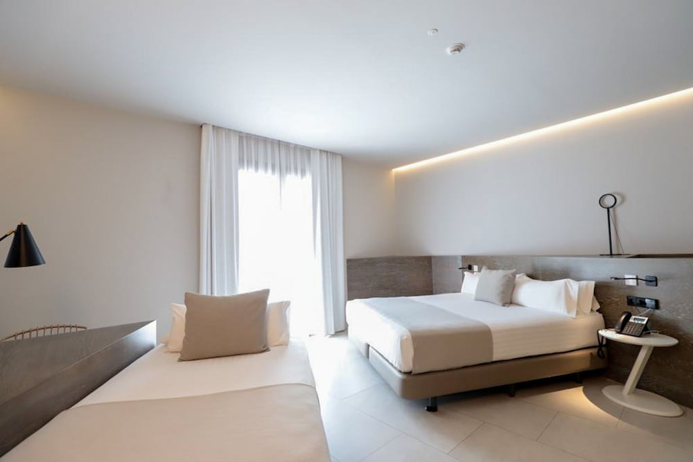 Myr Plaza Mercado Spa 12/50