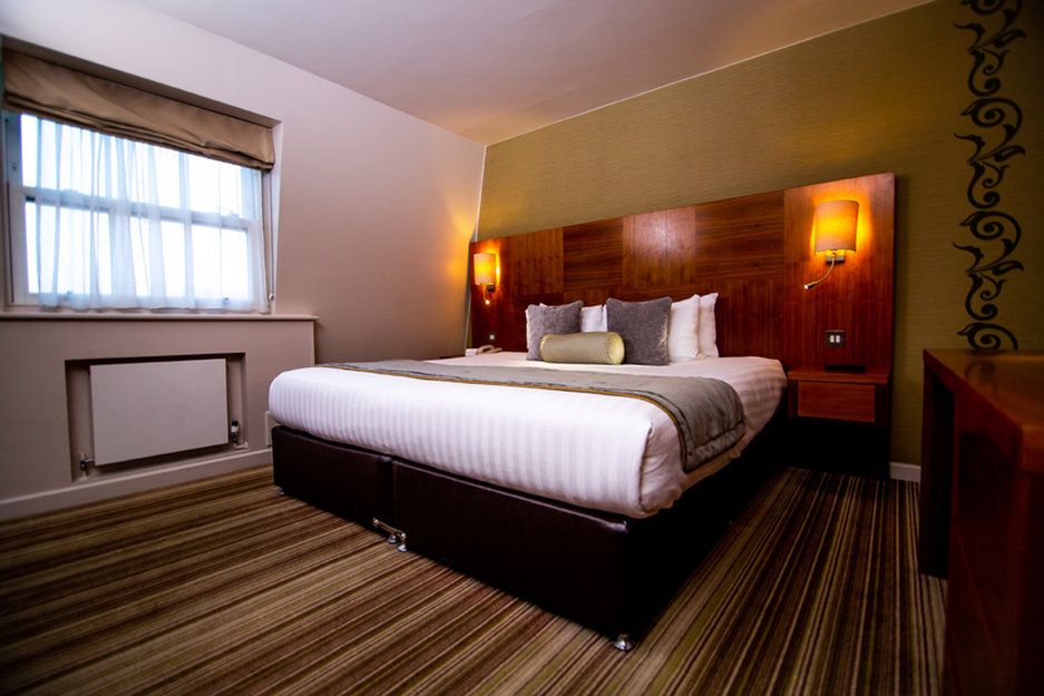 Blakemore Hyde Park 10/40
