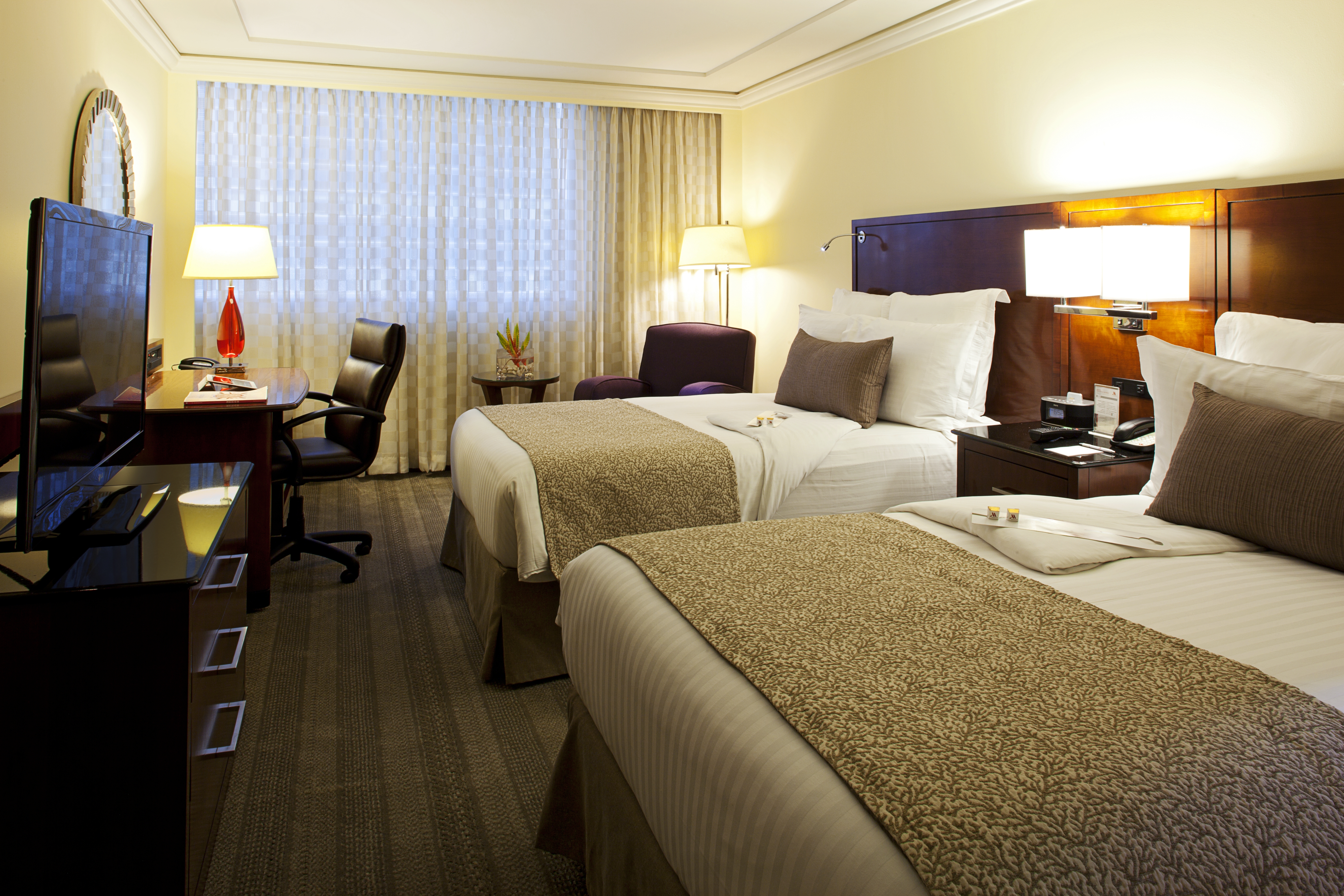 Deluxe, Double Bed