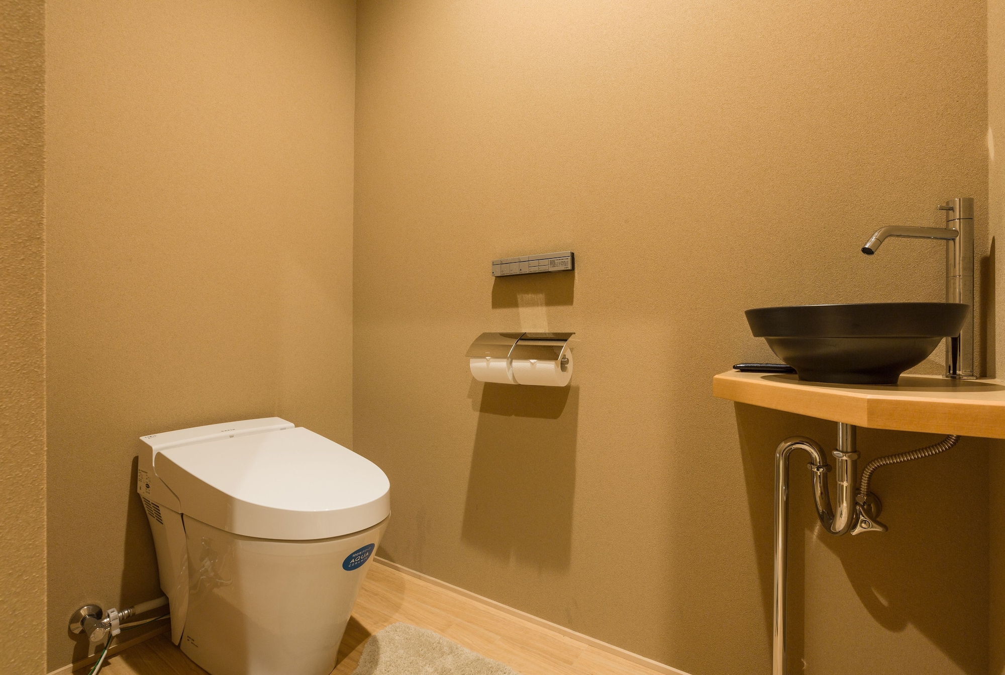 DELUXE, STUDIO, SUITE, PRIVATE BATHROOM, GROUND FLOOR