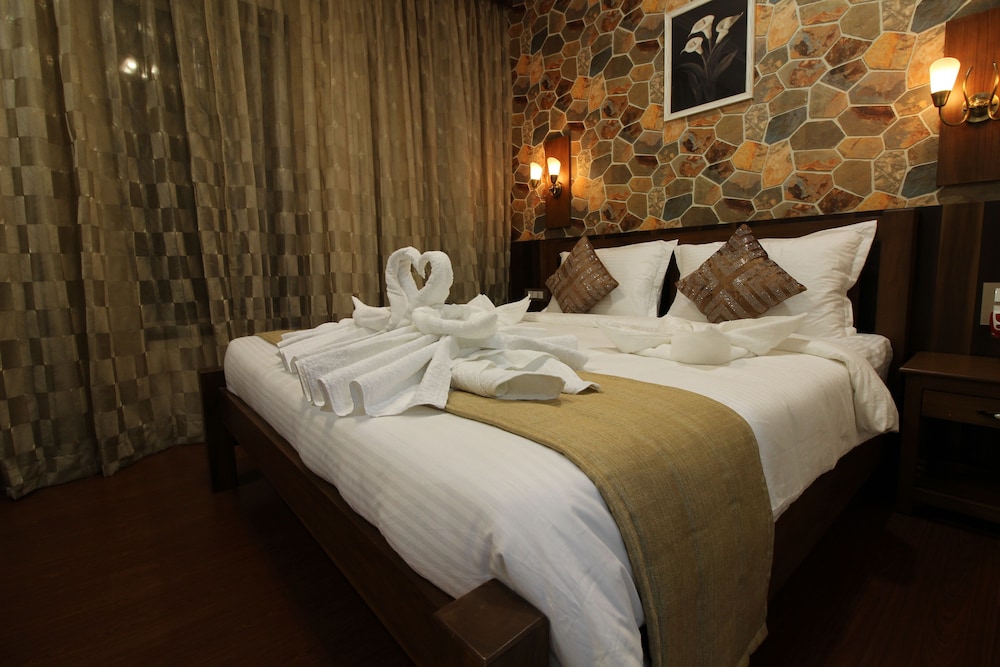 Hotel Majestique Pune 10/33