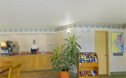 Americas Best Value Inn Tillmans Corner Mobile 4/36
