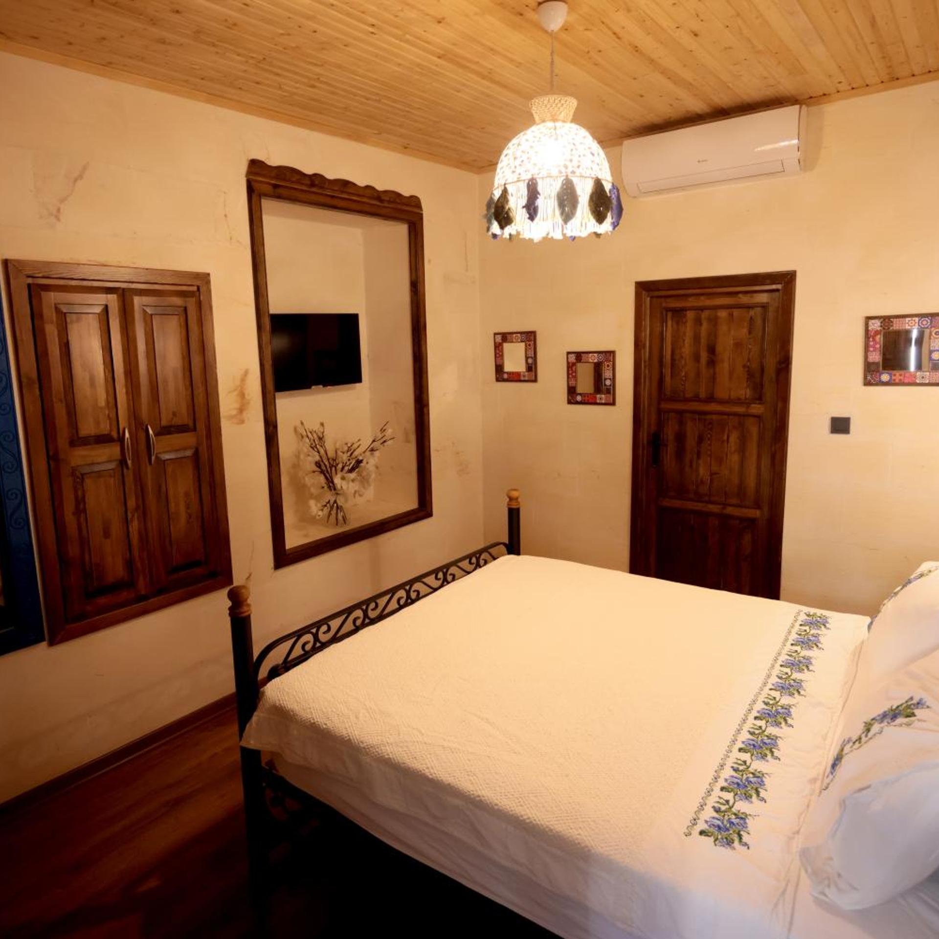غرفة بسرير مزدوج بإطلالة على الحديقة، Astarte Hotel 2/10