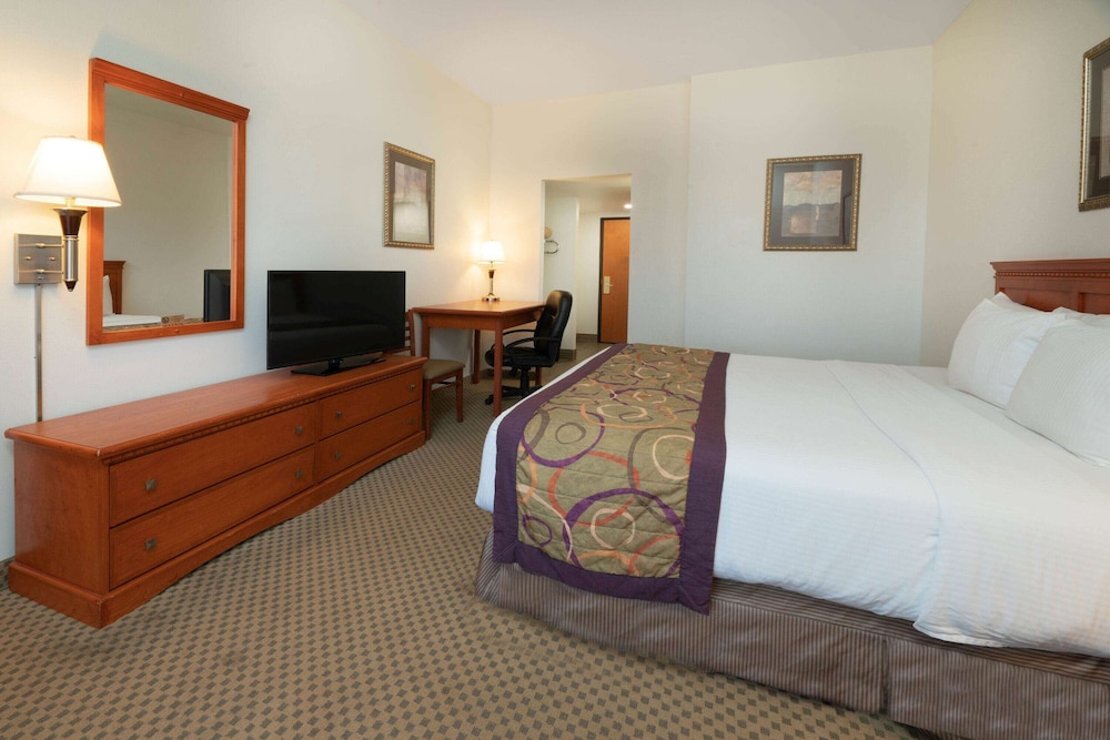 La Quinta Inn & Suites by Wyndham Kennewick 20/63