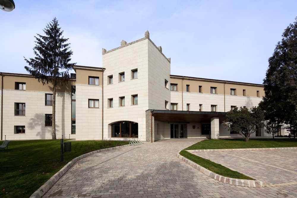 Parador De Villafranca Del Bierzo 34/45
