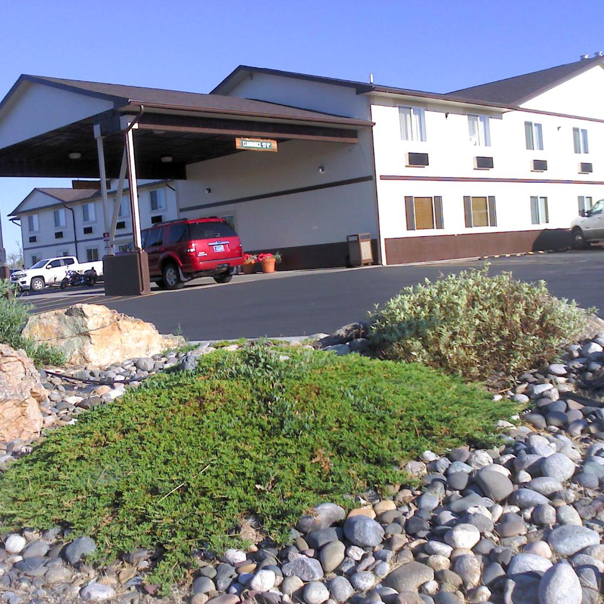 Colstrip Inn and Suites 38/44
