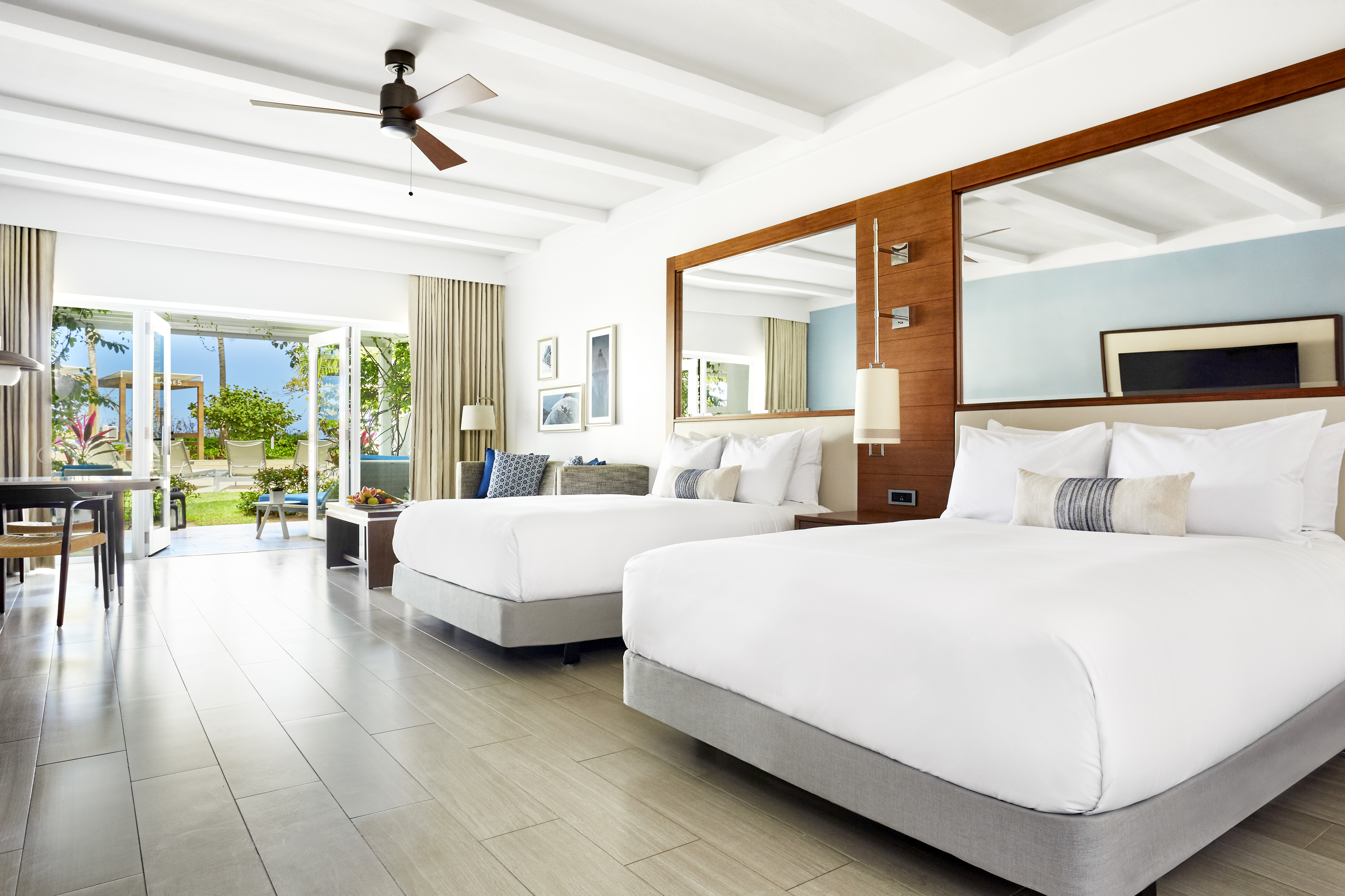 Villa, 2 Queen Beds, Side Ocean View