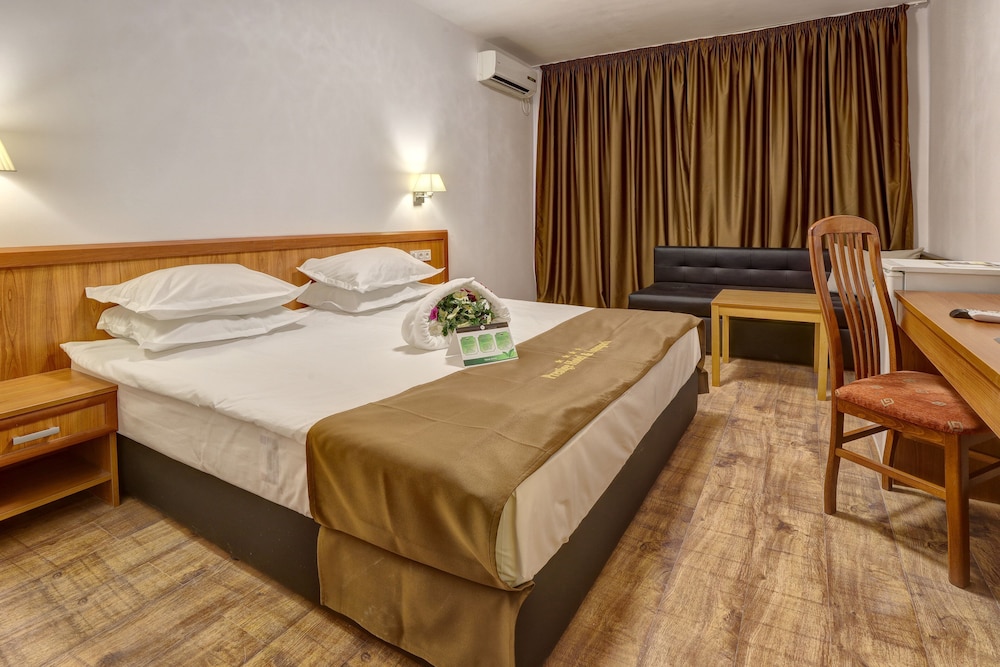 Prestige Hotel And Aquapark 16/72