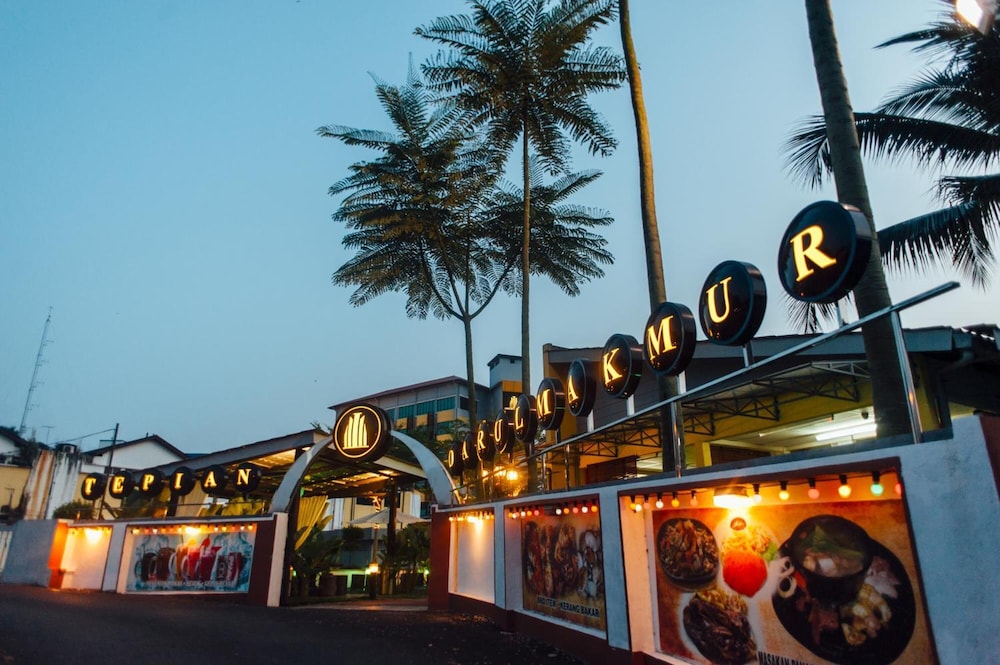 Hotel Darul Makmur 10/61