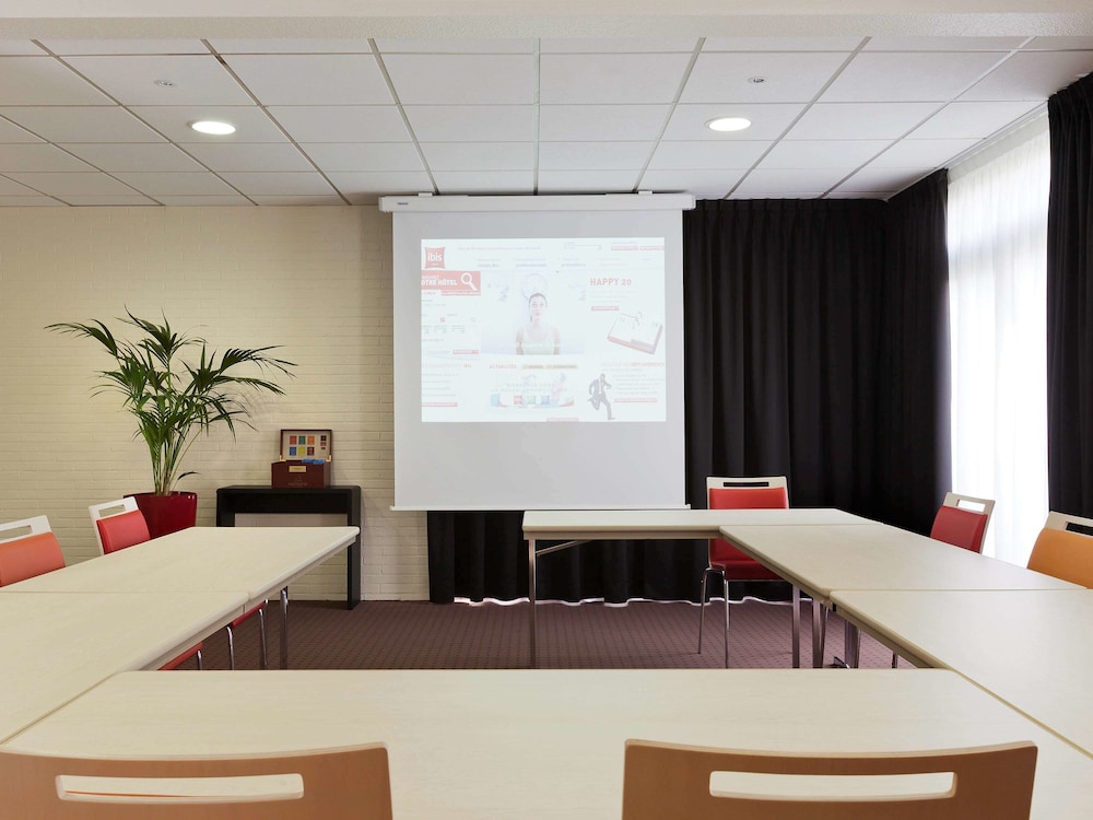 Ibis Aulnay Paris Nord Expo 39/44