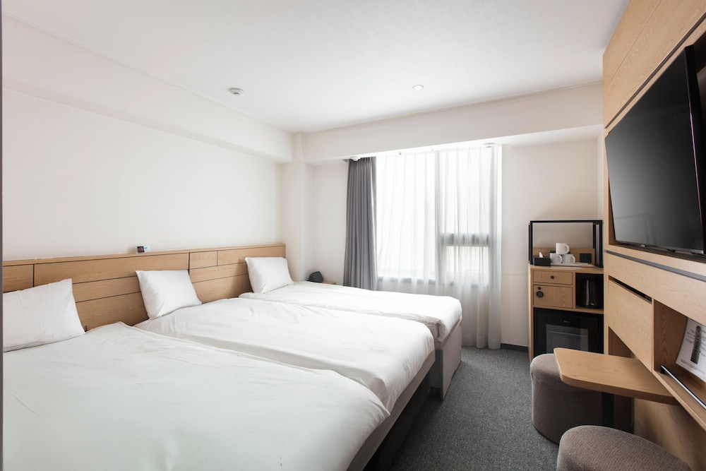 ROOM, TRIPLE, SOFA