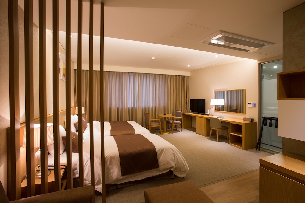 Dong Gyeong Hotel 15/64