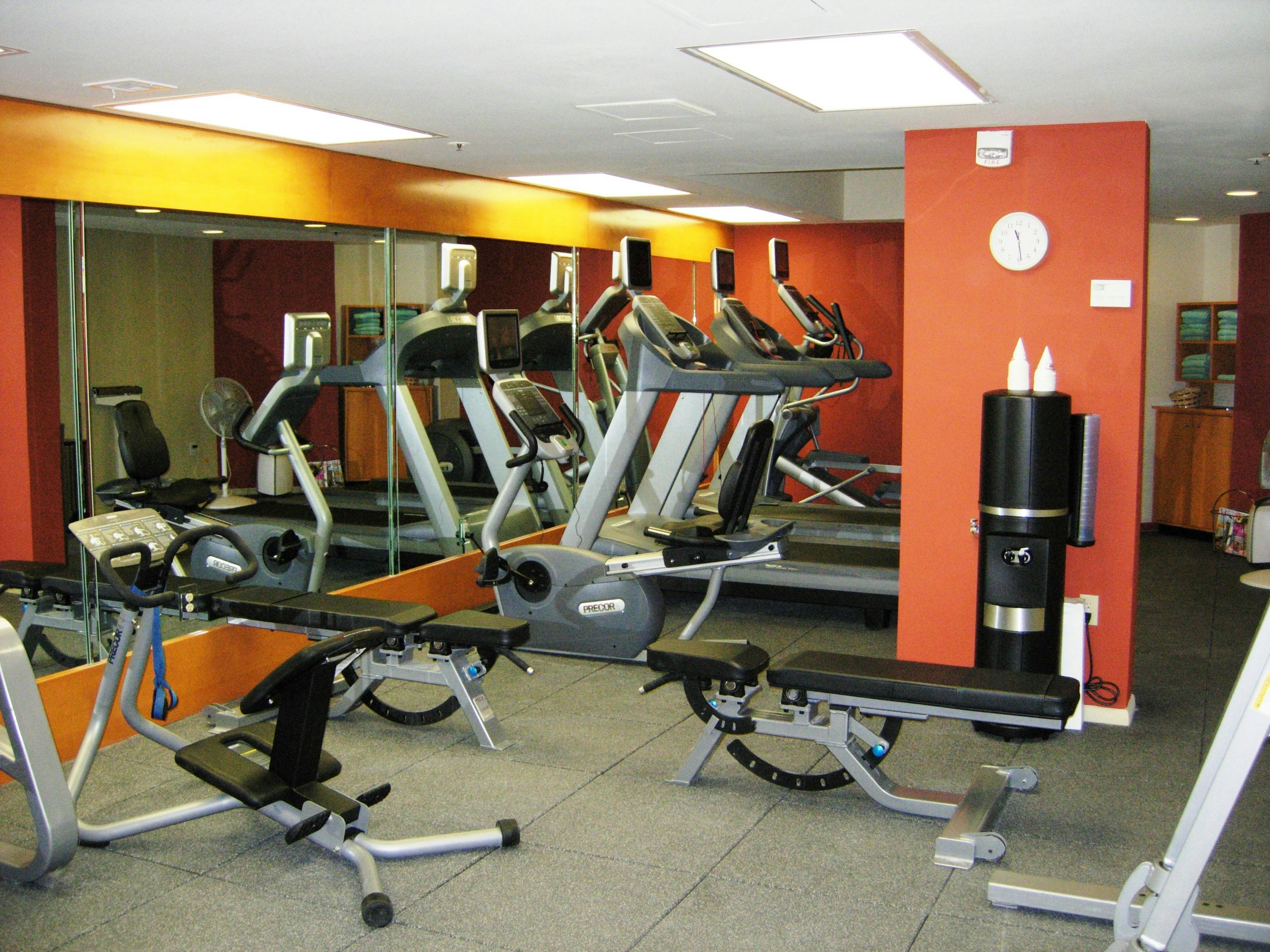 DoubleTree Suites by Hilton Hotel Phoenix 10/38