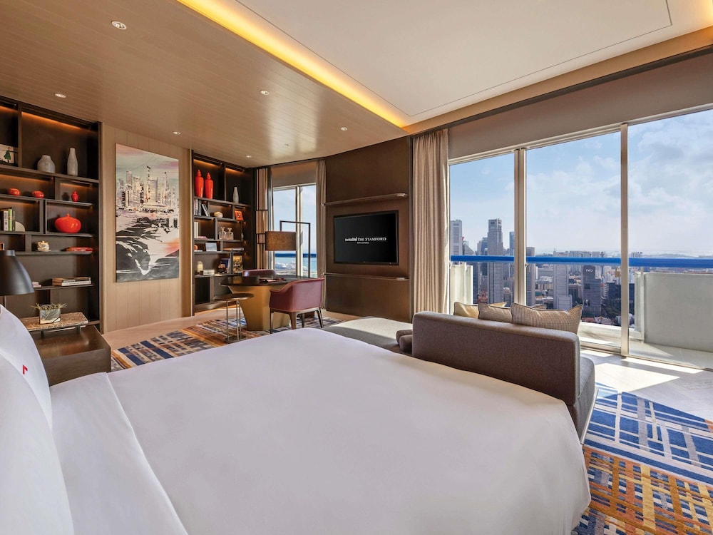 Swissotel The Stamford 13/50