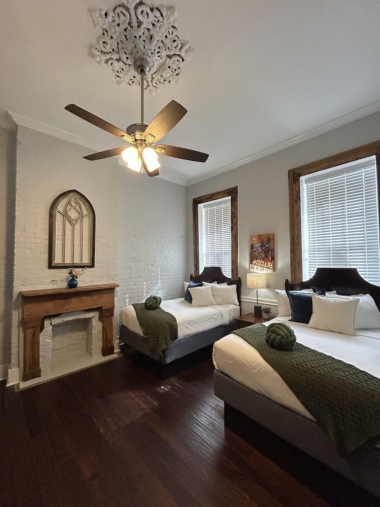 PREMIER, 2 DOUBLE BEDS