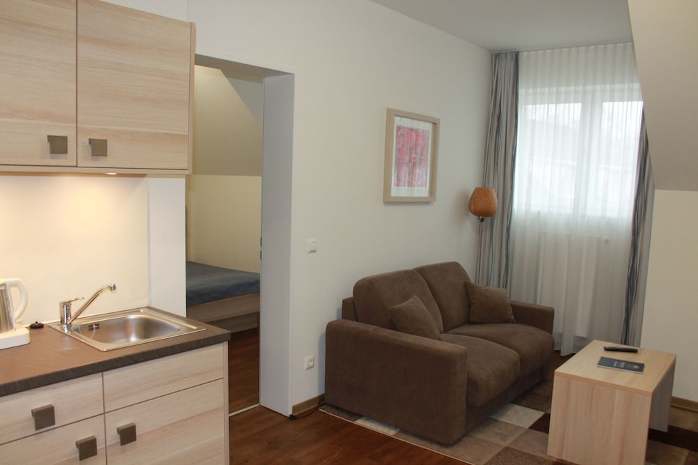 Prime Hotel 20 21/27