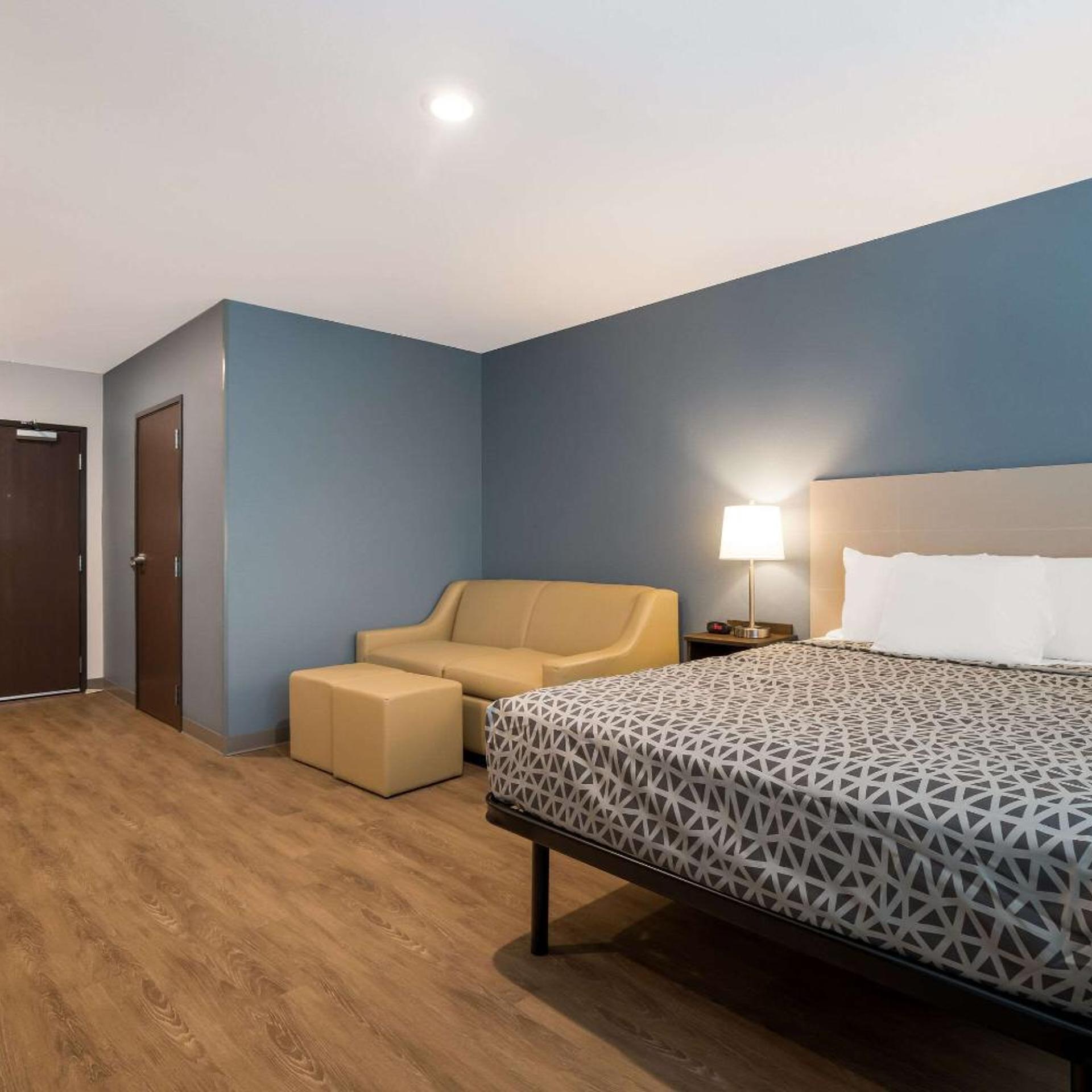 WoodSpring Suites Moreno Valley 6/26