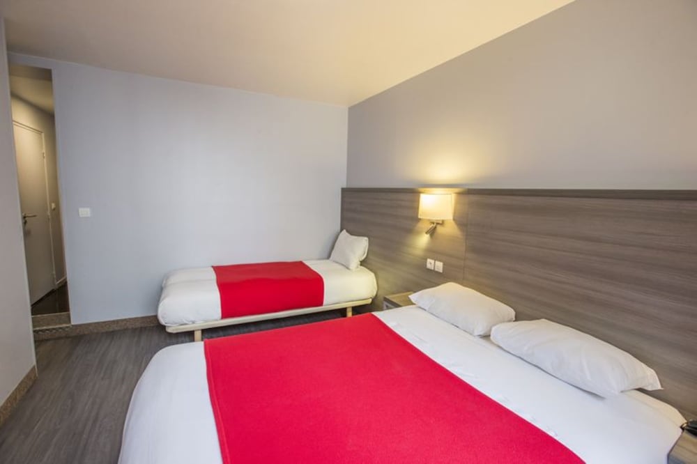 Hipotel Pere Lachaise Hotel 13/60