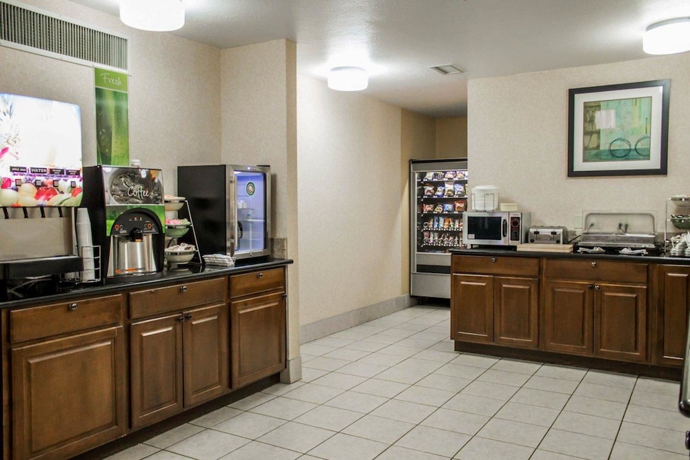 Quality Inn Brunswick Cleveland South 7/41